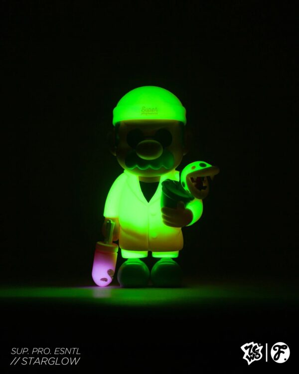 愚者樂園：SUP. PRO. ESNTL // 新夜光小殺手｜搪膠模型（高26釐米