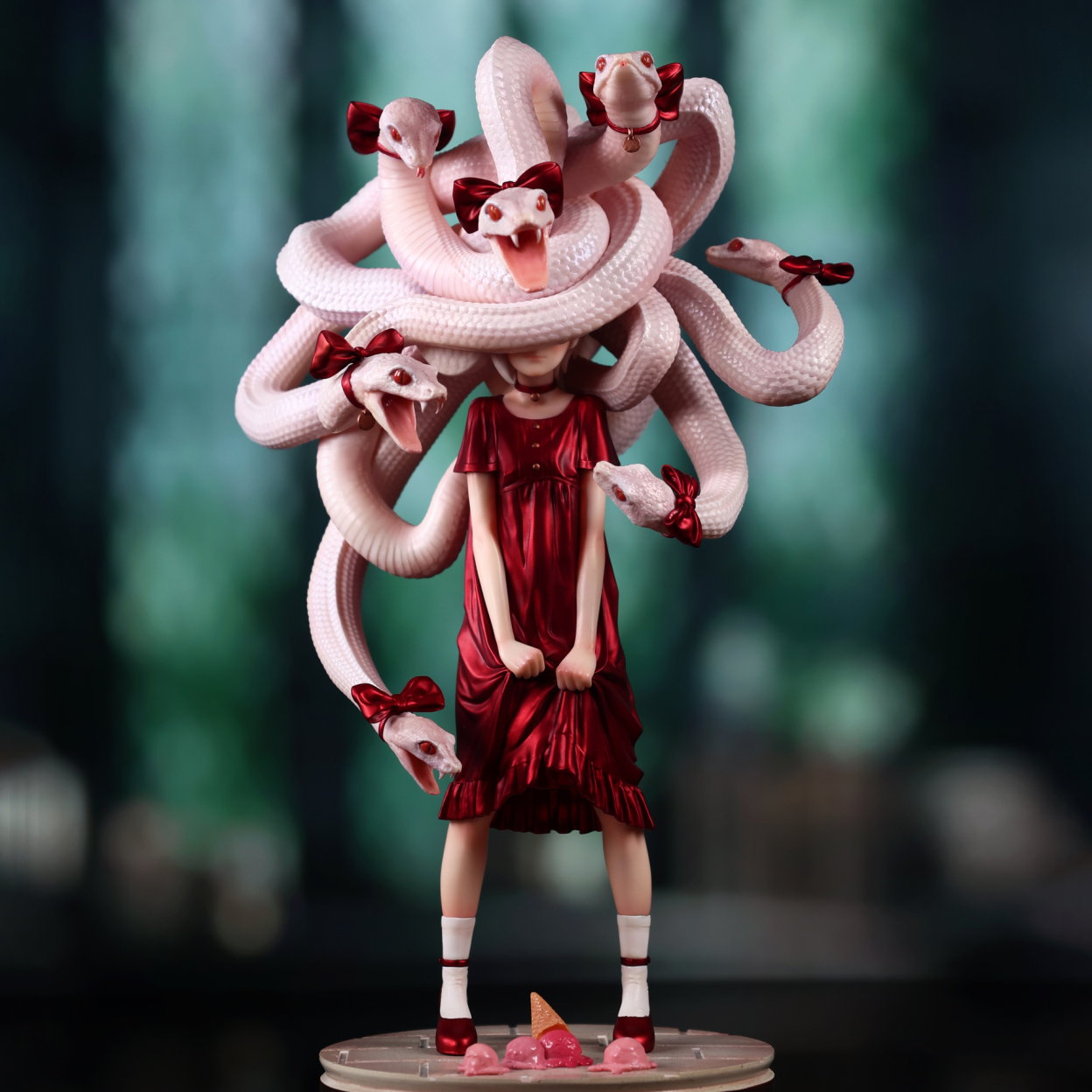 Nobletime WeArtDoing：美杜莎少女 // 紅蝰（高24釐米）